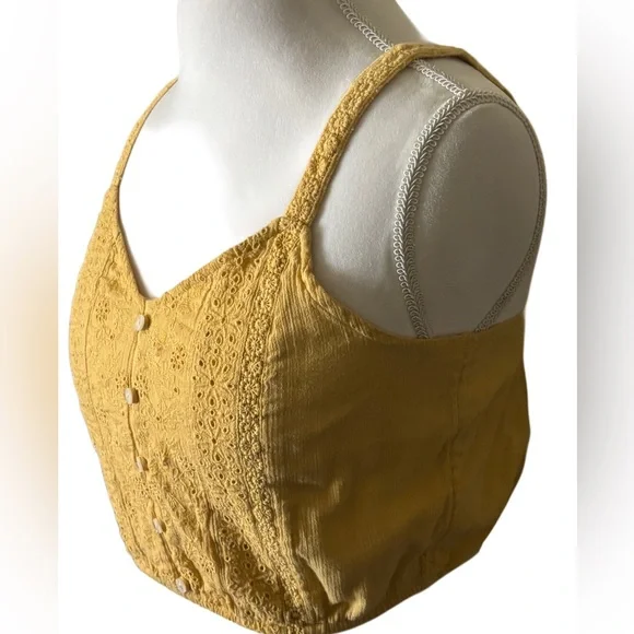 American Eagle Yellow Eyelet Cropped Tank Size S - Picture 5 of 8